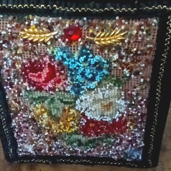 ❤️ sale Vintage beaded Box purse - Picture 2 of 8